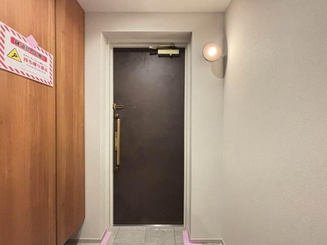 ファミール日本橋グランスイートプラザの玄関