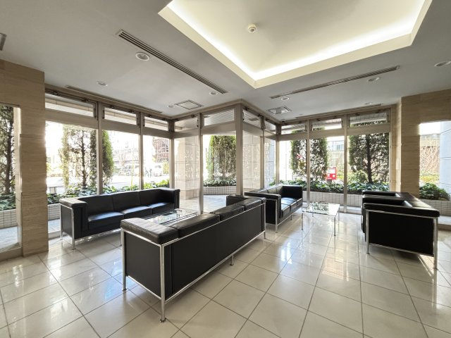 ファミール日本橋グランスイートプラザのエントランス