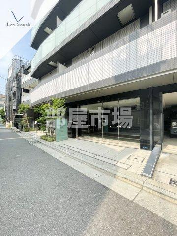 プレセダンヒルズ向島EASTのエントランス