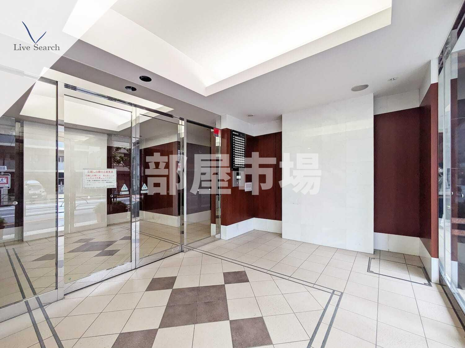 クリオ文京本駒込のエントランス