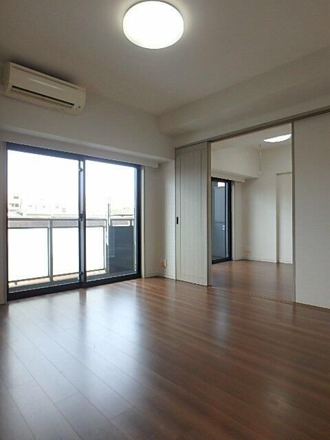 ガーラ・レジデンス文京白山の居間・リビング