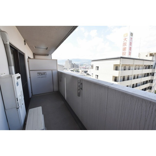 西宮北口プライマリーワンのバルコニー