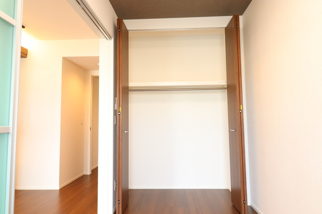 【収納】 | Dimorare | 302　洋室収納