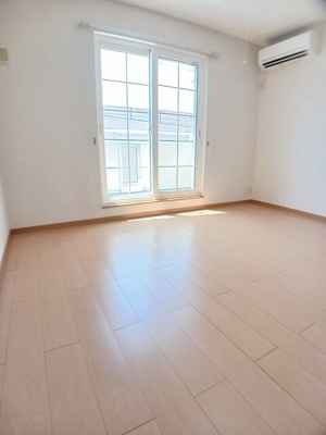 【居間・リビング】 | プリムロ－ズ稙田Ｂ