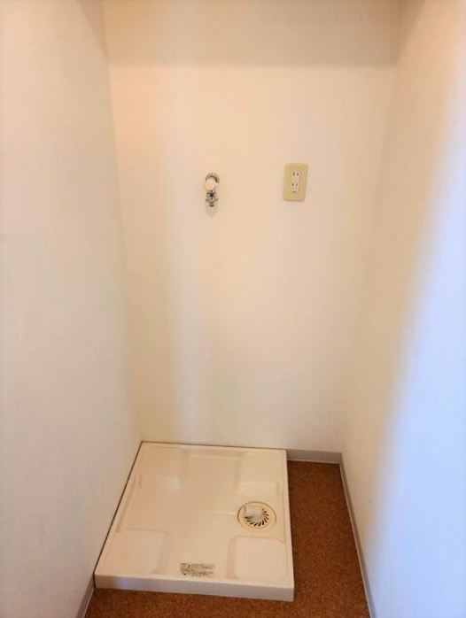 レジデンス千駄木の設備|洗濯機置場