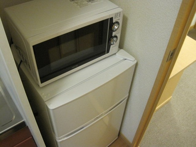 【キッチン】 | レオパレスＫ＆Ｔ | ２ドア冷蔵庫.レンジ