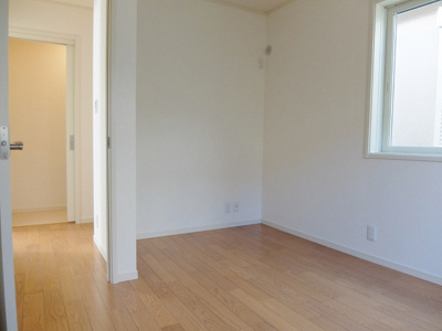 洋室５．５帖　２面採光