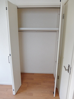 洋室５．５帖　収納