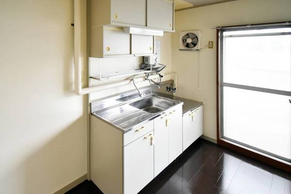 ビレッジハウス向台タワー1号棟のキッチン|ビレッジハウスの同一物件・同一タイプの間取りの写真です