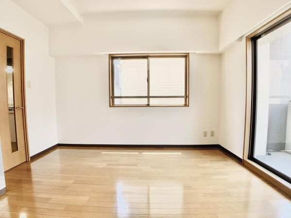 リュミエール三田の居間・リビング