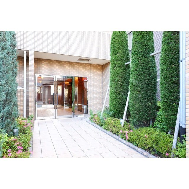 第6アローズ緑地公園のエントランス