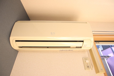 設備　エアコン付き