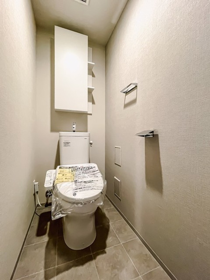 【トイレ】 | ロイヤルパークス有明 | ※写真は同タイプ住戸です。