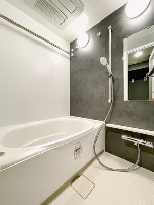 【浴室】 | ロイヤルパークス有明 | ※写真は同タイプ住戸です。