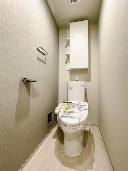 【トイレ】 | ロイヤルパークス有明 | ※写真は同タイプ住戸です。