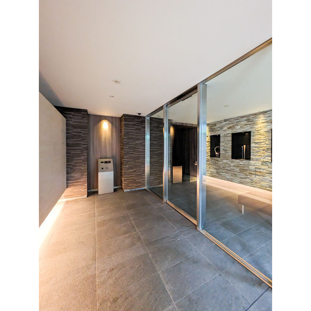 CORVAL大森のエントランス