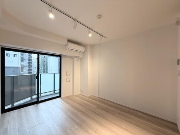 ルネサンス赤坂プレミアムコートの居間・リビング