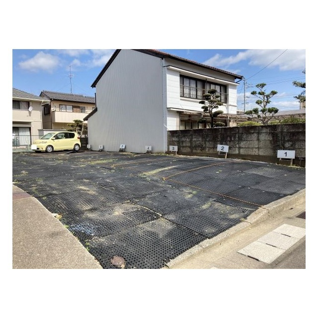 岐阜市権現町の駐車場