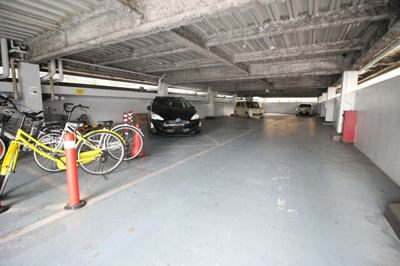 【駐車場】 | パレ若松