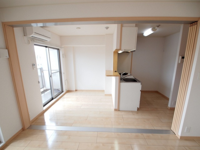 コート　アプルーバル　ネオの居間・リビング