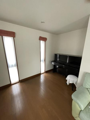 【居間・リビング】 | 湖山町北6丁目3階建戸建住宅 | ２Fリビングダイニング