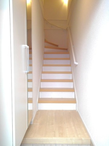 ルミエールＡの玄関|落ち着いた玄関です