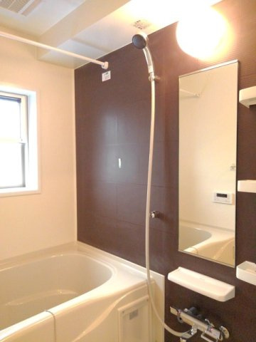 ルミエールＡの浴室|お風呂で日々の疲れを落としましょう