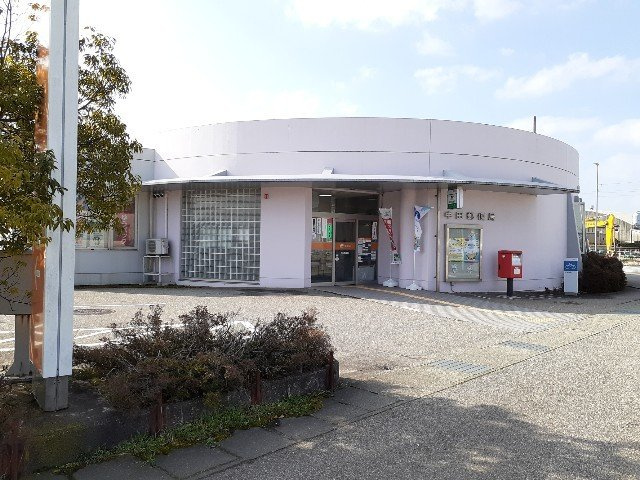 ラ・ソレイユの周辺|中田郵便局まで260m