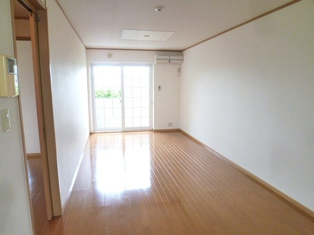 ラ・ソレイユの居間・リビング|使いやすいリビングです