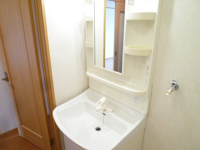 ラ・ソレイユの洗面所|忙しい朝には欠かせない洗面所です