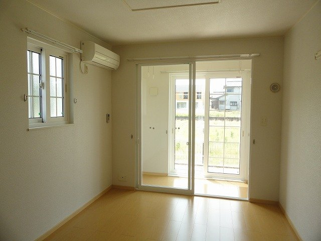 エタニティ－リブズ　Ｂの居間・リビング|ゆったりとしたリビングです