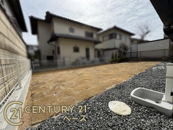 奈良市秋篠町 ／新築一戸建の庭|■現地撮影写真■多用途に使用可能なお庭付き！