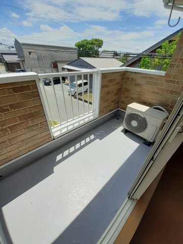 【バルコニー】 | カロスアンセ壱番館