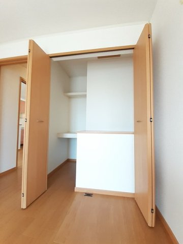 カロスアンセ壱番館の収納