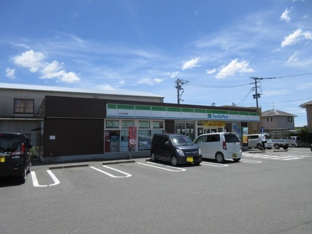 フルーブ・レゾネートＥの周辺|ファミリーマート大川北古賀店まで670m