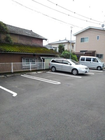 ひまわりＢの駐車場