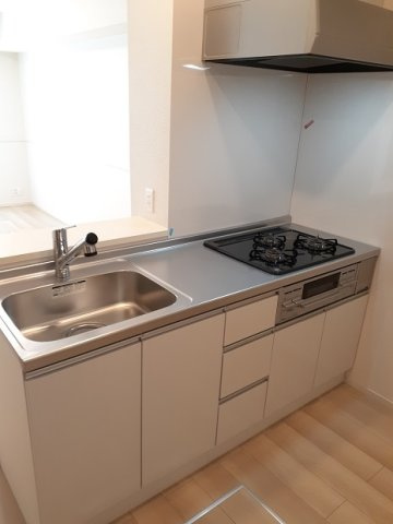 ＰＬＡＩＮ　桃の木のキッチン