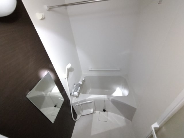 クレイノハイツサングリーンⅡの浴室|鏡＆手摺付き♪