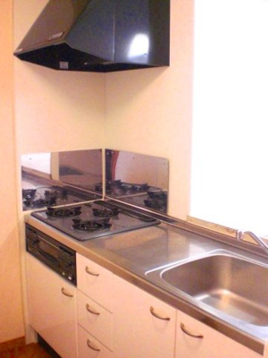 【キッチン】 | レオパレス南境 | ３口ガスコンロで快適にお料理出来ます！