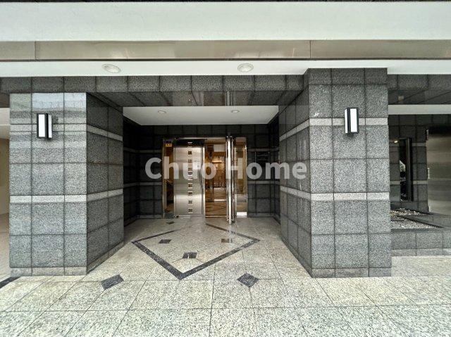 アクトヒルズ金町のエントランス|【エントランス】マンションのエントランスは、その物件の印象を決める、顔とも言える場所です。毎日通る場所ですからきれいなのが一番です。