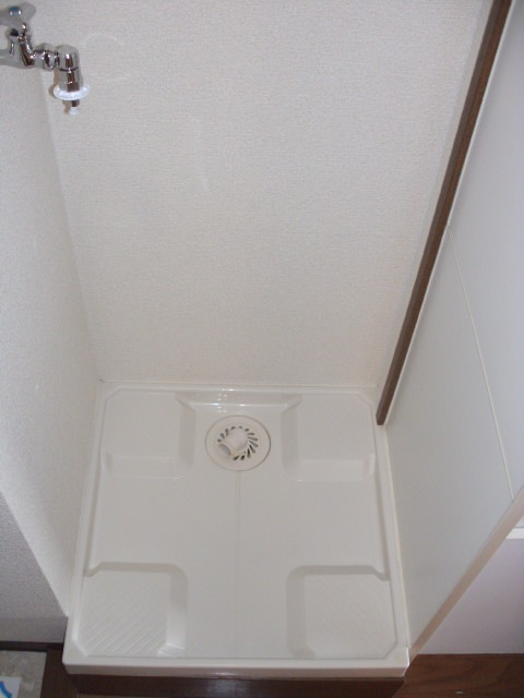 マーブルクレスト五軒家の設備|洗濯機置き場です☆