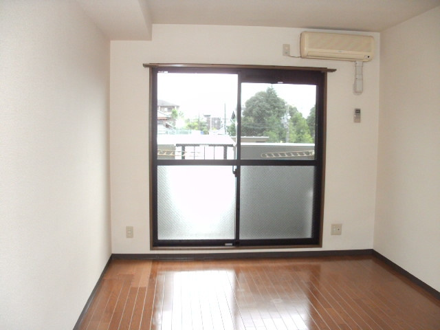 マーブルクレスト五軒家の居間・リビング|洋室です♪