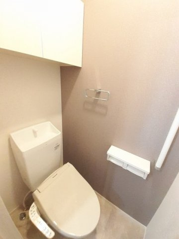 メゾン・カイティスⅠのトイレ