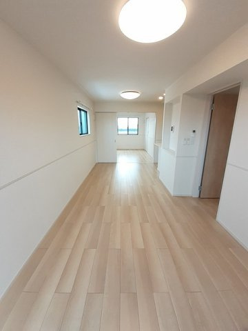 メゾン・カイティスⅠの居間・リビング