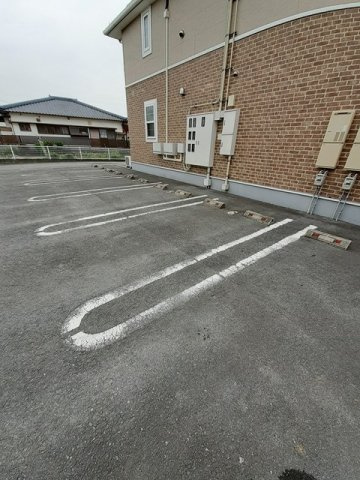 ロイヤルパーク　Ａの駐車場