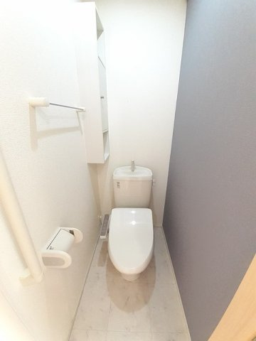 ヴィラ　ピアーチェのトイレ