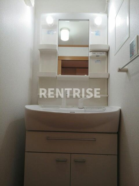 プーリヴァーＢの洗面所|洗面所