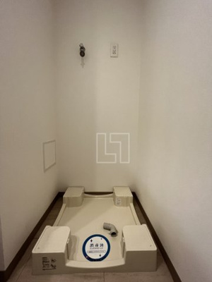 【トイレ】 | OPUS RESIDENCE SHINSAIBASHI SOUTH | OPUS RESIDENCE SHINSAIBASHI SOUTH　室内洗濯機置き場