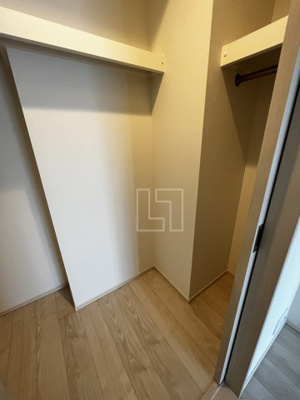 【収納】 | OPUS RESIDENCE SHINSAIBASHI SOUTH | OPUS RESIDENCE SHINSAIBASHI SOUTH　ウォークインクローゼット