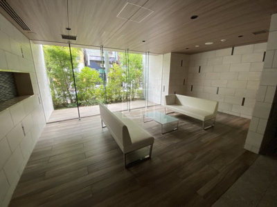 【ロビー】 | OPUS RESIDENCE SHINSAIBASHI SOUTH | OPUS RESIDENCE SHINSAIBASHI SOUTH　ロビー